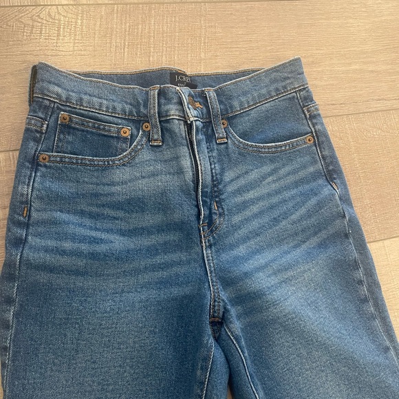 J Crew Essential Straight Jean - Picture 3 of 6
